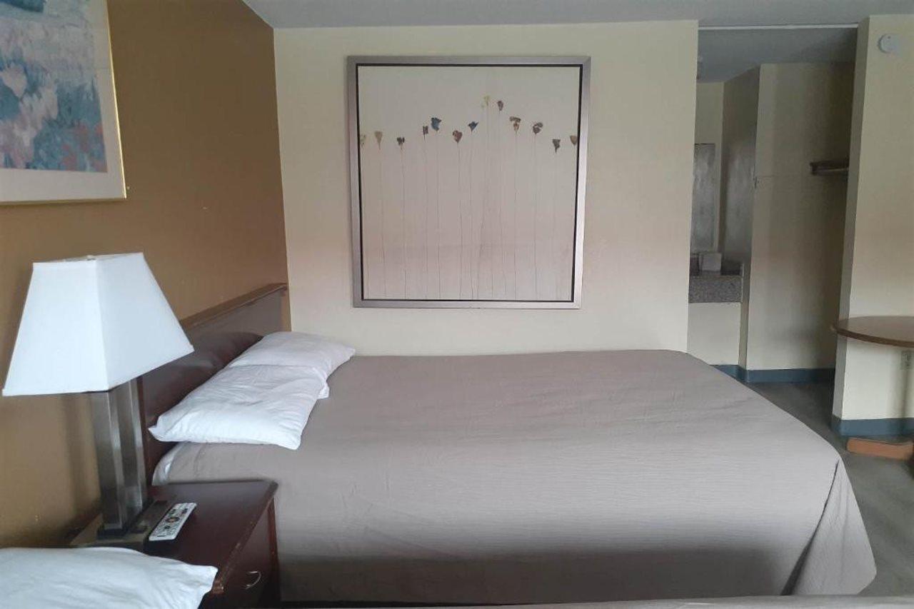 Holiday Lodge Virginia Pearisburg المظهر الخارجي الصورة